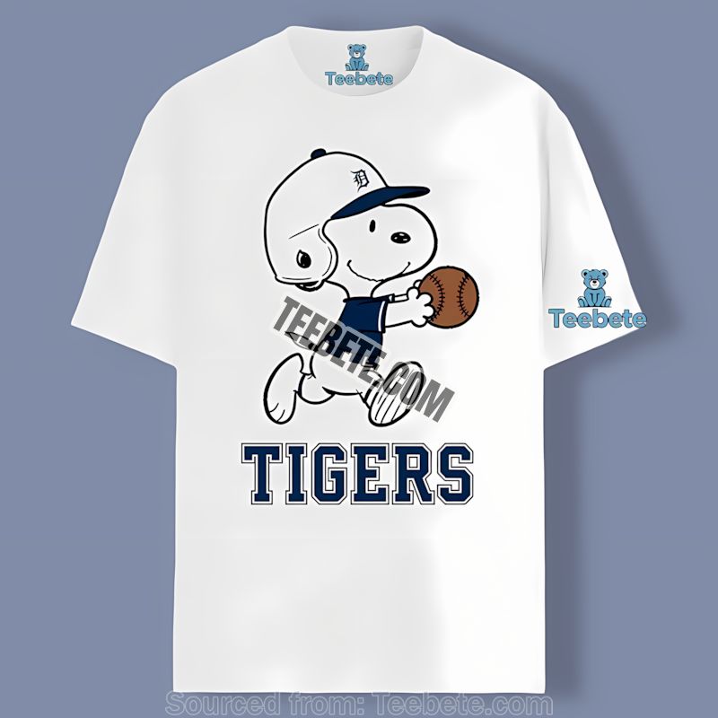 Detroit Tigers Snoopy Baseball Running Color Shirt