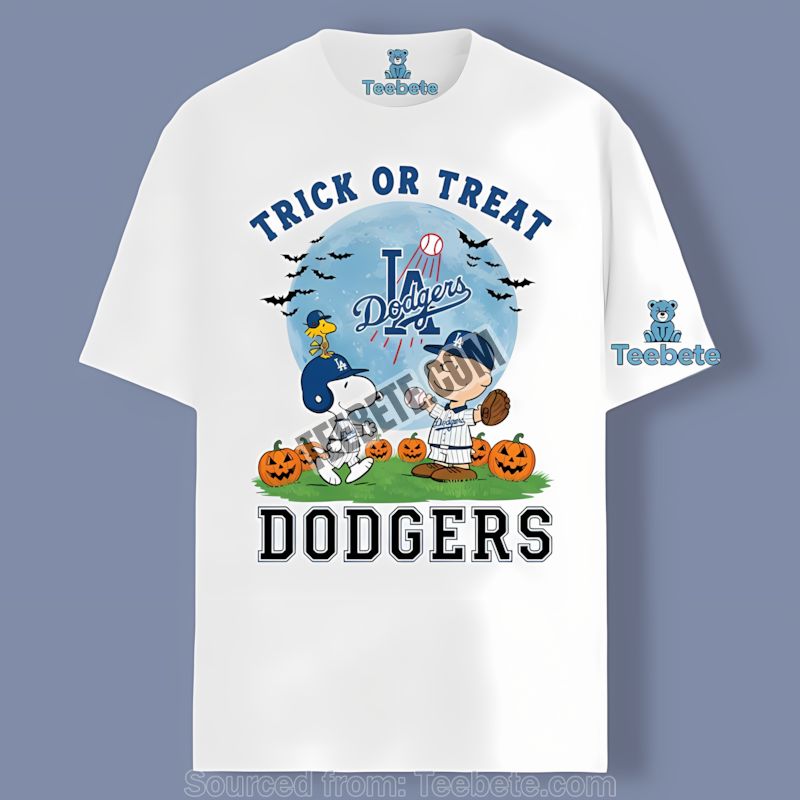 Los Angeles Dodgers Halloween Trick Or Treat Snoopy Classic Shirt