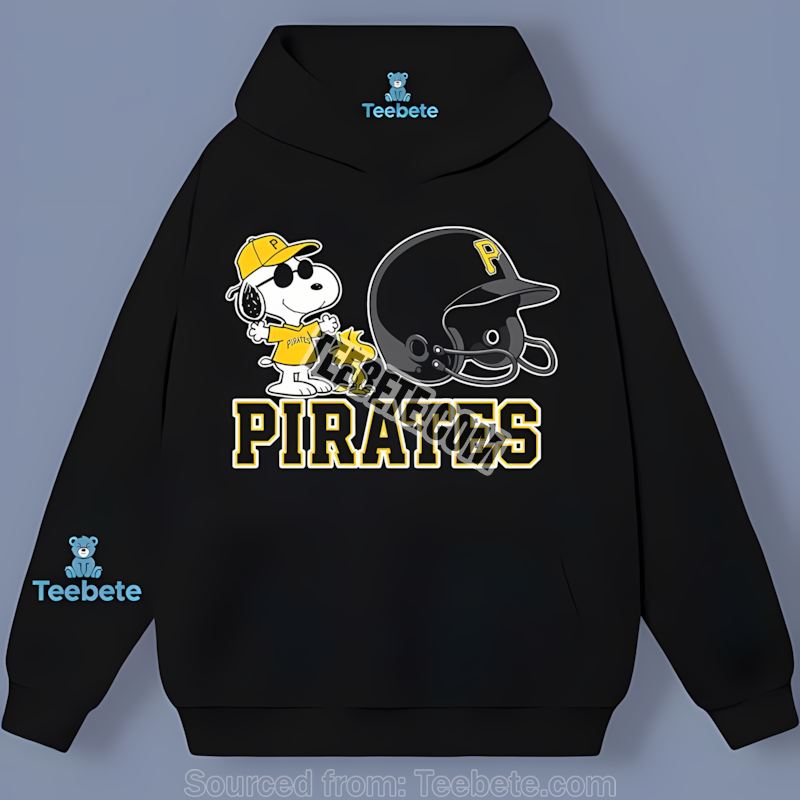 Pittsburgh Pirates Helmet Vs Snoopy And Woodstock Cotton Hoodie Pittsburgh Pirates Helmet Vs Snoopy And Woodstock Cotton Hoodie