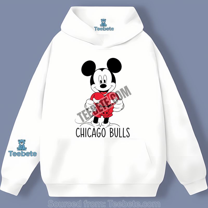 Chicago Bulls Mickey Heart Fan Retro Hoodie Chicago Bulls Mickey Heart Fan Retro Hoodie