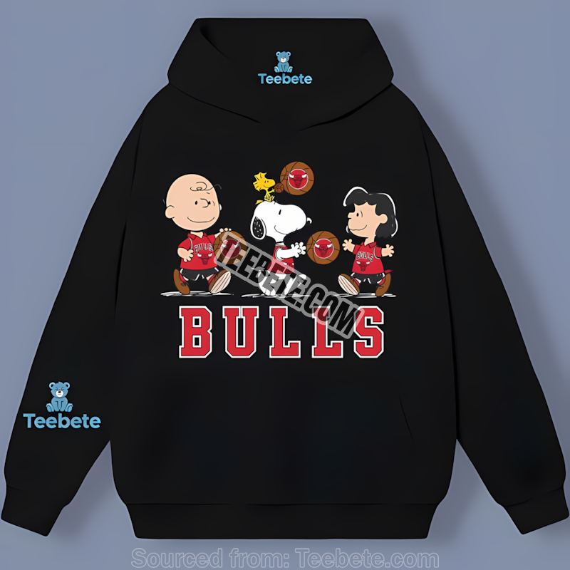 Chicago Bulls Snoopy And Charlie Brown Game Time Hoodie Chicago Bulls Snoopy And Charlie Brown Game Time Hoodie