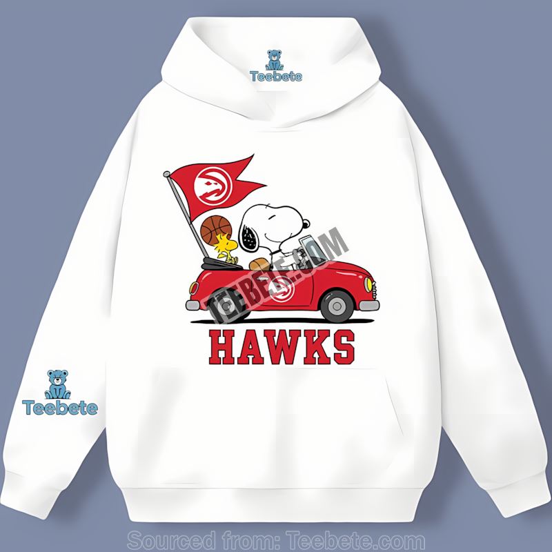 Snoopy Driving Car Atlanta Hawks Color Hoodie Snoopy Driving Car Atlanta Hawks Color Hoodie