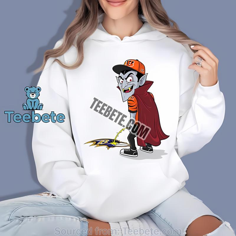 Cincinnati Bengals Dracula Vs Ravens Rivalry Hoodie Cincinnati Bengals Dracula Vs Ravens Rivalry Hoodie