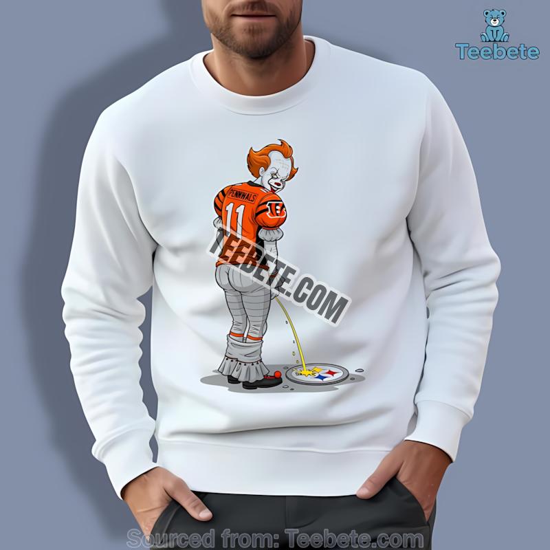 Cincinnati Bengals Pennywise Vs SLong Sleevelers Halloween Shirt Cincinnati Bengals Pennywise Vs SLong Sleevelers Halloween Shirt