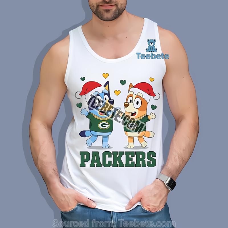Green Bay Packers Bluey And Bingo Christmas Dancing Retro Tanktop Green Bay Packers Bluey And Bingo Christmas Dancing Retro Tanktop