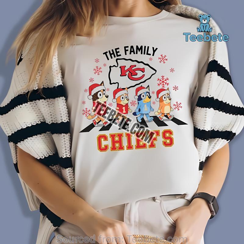 Kansas City Chiefs Bluey Family Snowflake Christmas Design Shirt