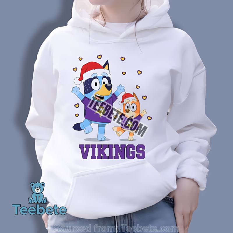 Minnesota Vikings Bluey And Bingo Christmas Dancing Hoodie Minnesota Vikings Bluey And Bingo Christmas Dancing Hoodie