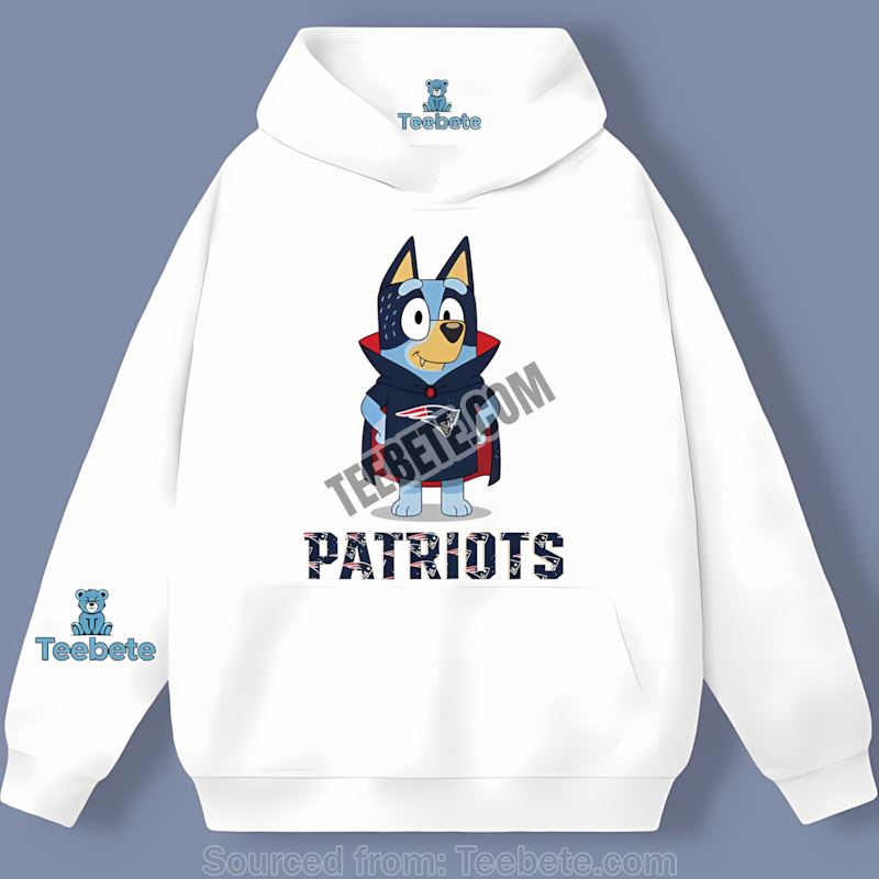 New England Patriots Bluey Vampire Halloween Hoodie New England Patriots Bluey Vampire Halloween Hoodie