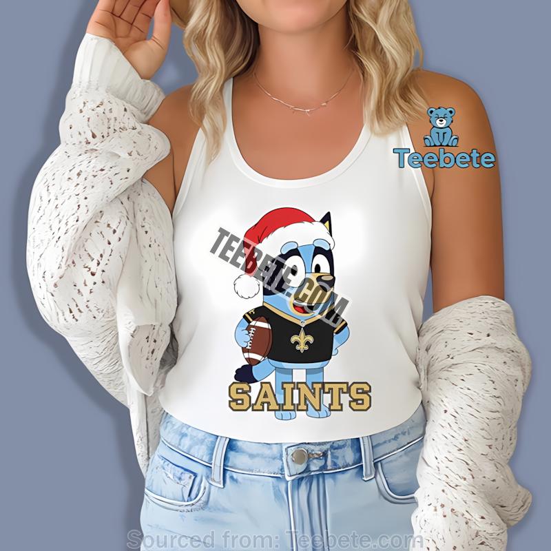 New Orleans Saints Bluey Christmas Santa Hat Tanktop New Orleans Saints Bluey Christmas Santa Hat Tanktop