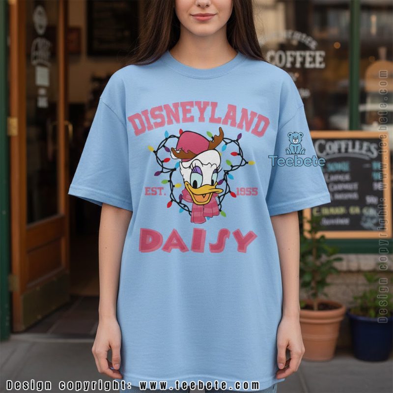 Daisy Duck Disneyland Christmas Shirt Pink Lights Holiday