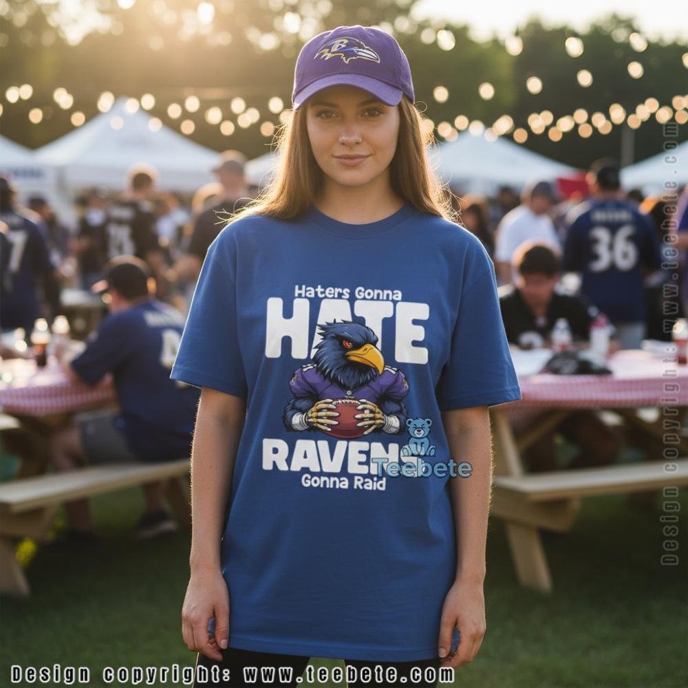 Halloween Baltimore Ravens Snoopy Charlie Brown City Skyline Tee