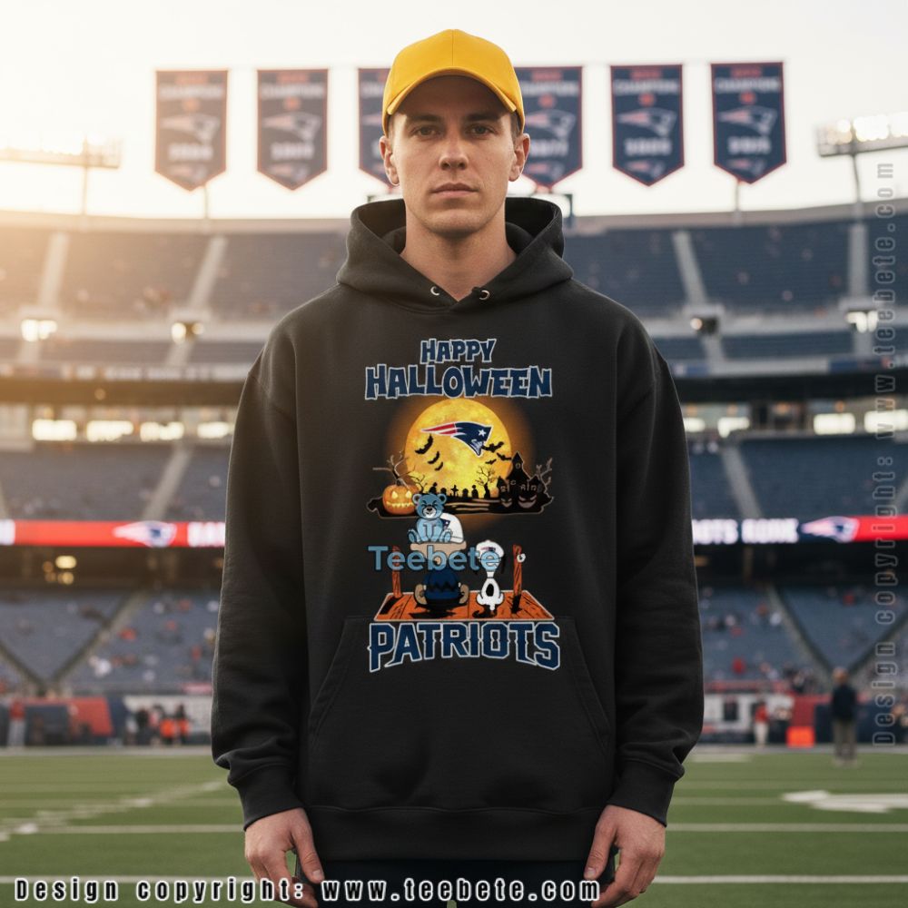 New England Patriots Happy Halloween Snoopy Charlie Brown Hoodie New England Patriots Happy Halloween Snoopy Charlie Brown Hoodie