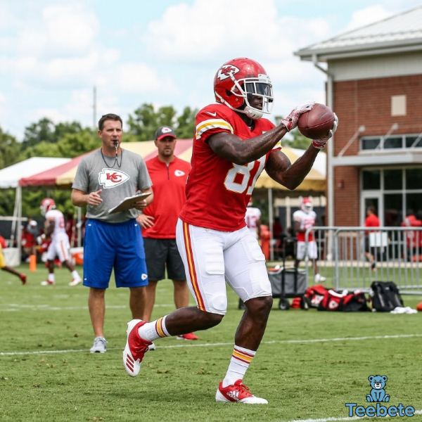 Tyreek Hill and the Kansas City Chiefs: A Game-Changing Legacy 14 Tyreek Hill Kansas City Chiefs Rookie Training Camp