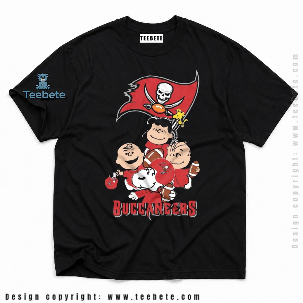 Tampa Bay Buccaneers Peanuts Snoopy Flag Shirt