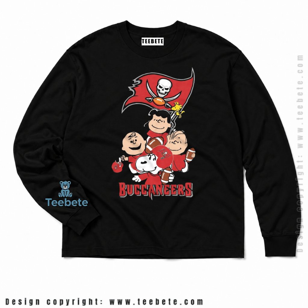 Tampa Bay Buccaneers Peanuts Snoopy Flag Long Sleeve Tampa Bay Buccaneers Peanuts Snoopy Flag Long Sleeve